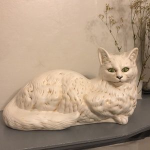 Vintage Cat Sculpture (1976)